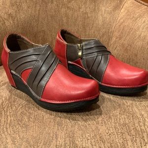 L’Artiste Spring Step Funtastic Clog - NWT!